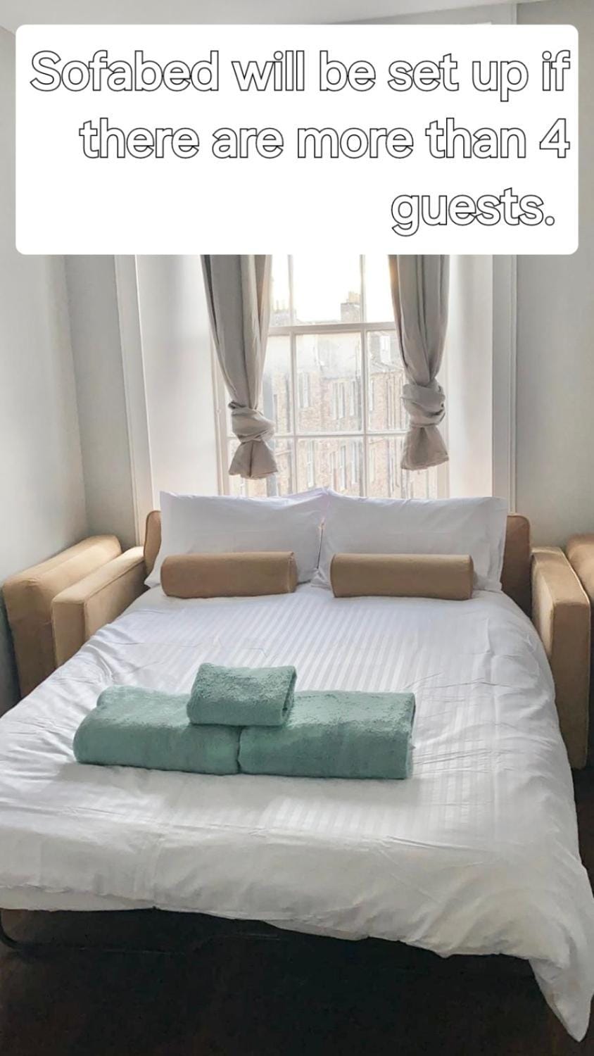 3rd Floor 2 bedrooms flat in Old town of Edinburgh Apartment in Edinburgh