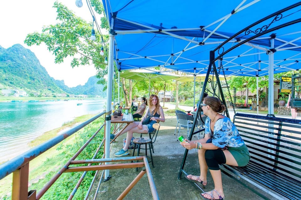 Patio, Nearby landmark, Natural landscape, Guests, Lake view, Mountain view, River view, group of guests