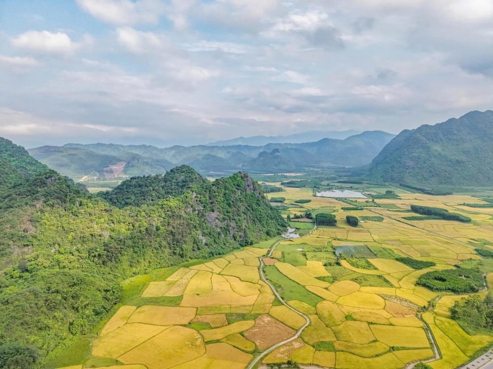 Natural landscape, Bird's eye view, Lake view, Mountain view, River view