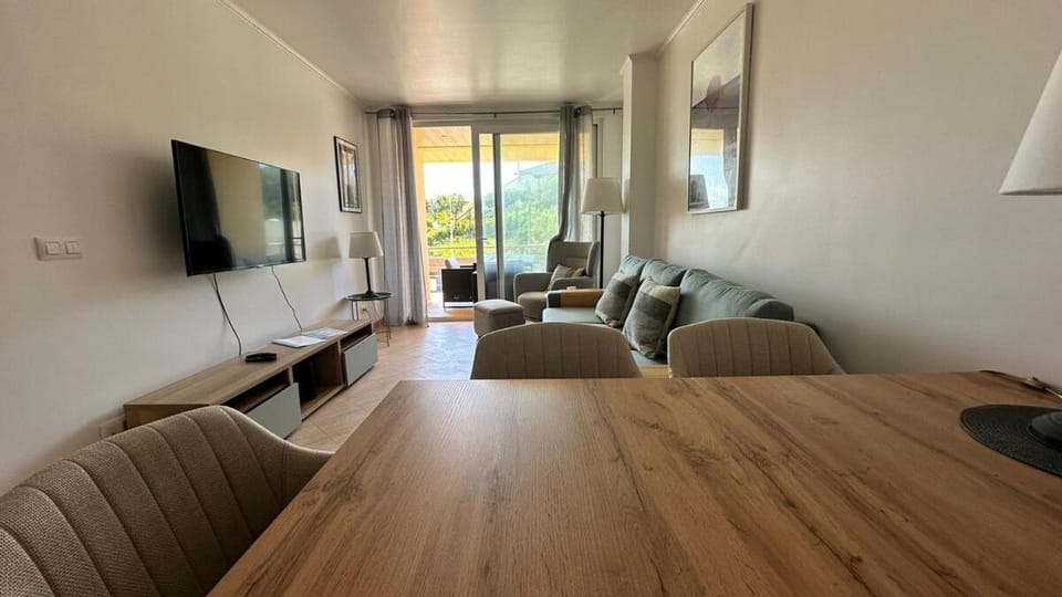 Sea View Apartment in Lisbon District