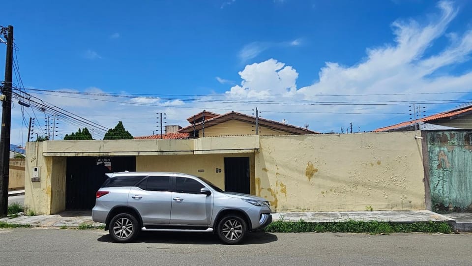 Casa com suítes quartos praias e centro histórico Bed and Breakfast in São Luís