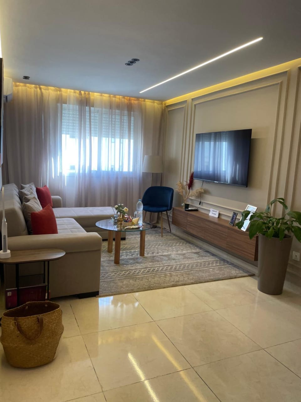 TV and multimedia, Living room, Seating area