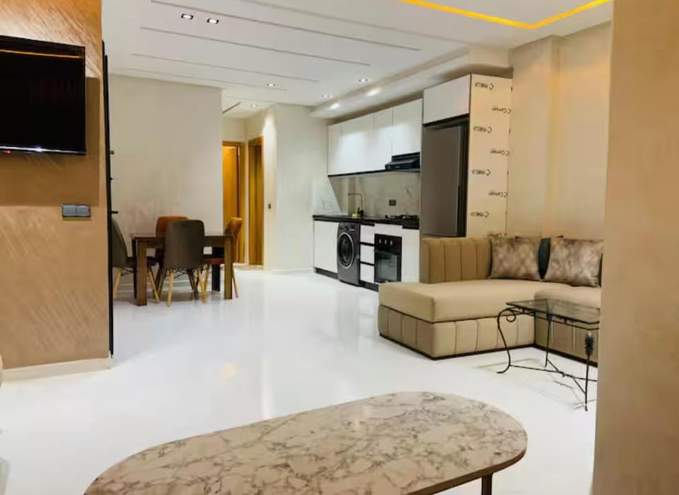 Aylane 2 N2 Appartement moderne avec vue dégagée et tranquillité Apartment in Tangier-Tétouan-Al Hoceima