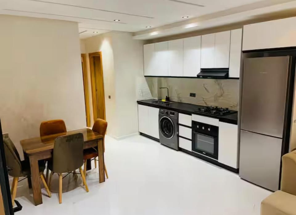 Aylane 2 N2 Appartement moderne avec vue dégagée et tranquillité Apartment in Tangier-Tétouan-Al Hoceima