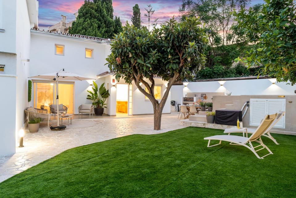 Property building, Garden, Garden, Garden view