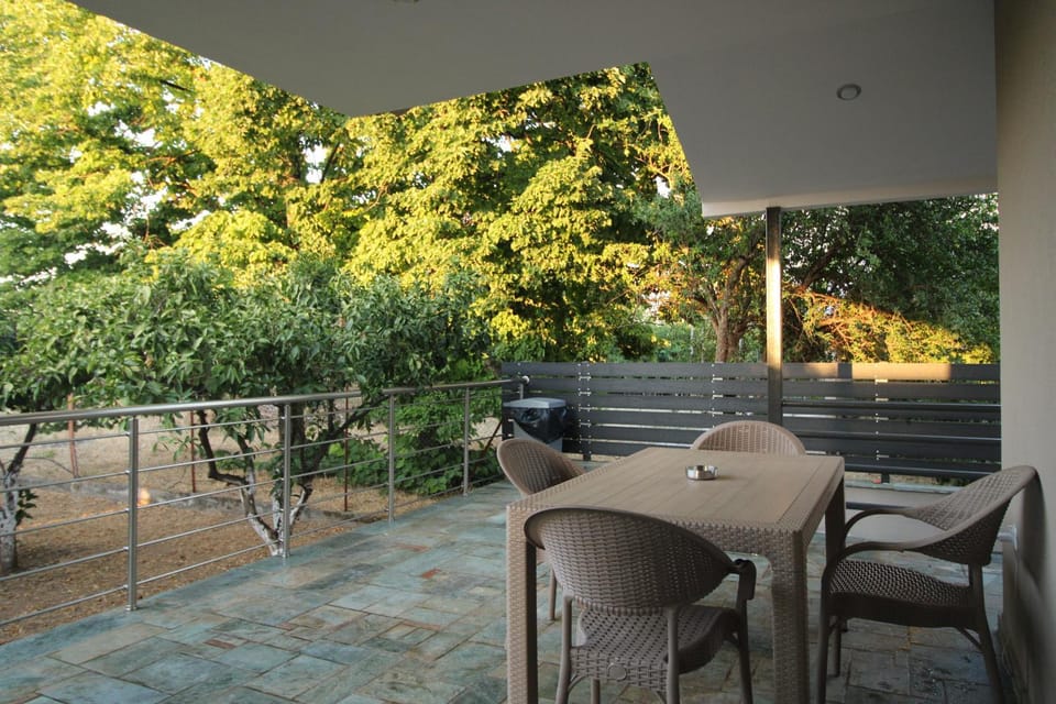 Day, Garden, View (from property/room), Balcony/Terrace, Garden view