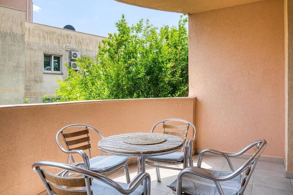 Spacious Comfort Apartment in Budva Municipality
