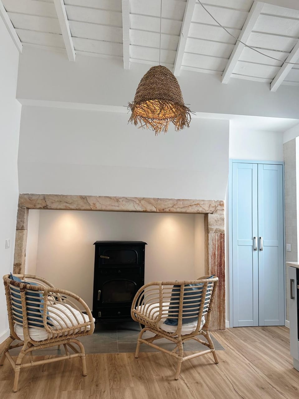 Living room, fireplace