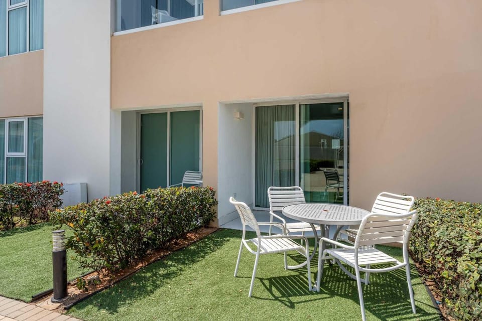 AL117 -Resort Pool-Beach Tennis court- 2BR condo-Close to Palm Beach House in Noord