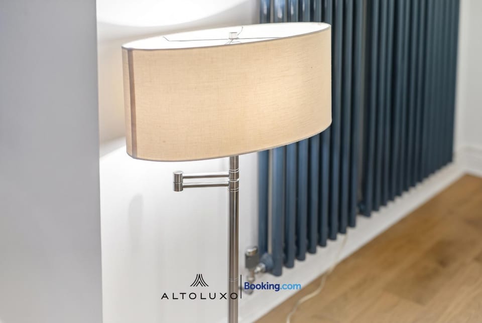 Harbour Suite Luxury Central 3BR House By AltoLuxo Short Lets Serviced Accommodation With Free Wifi & Parking House in Bristol