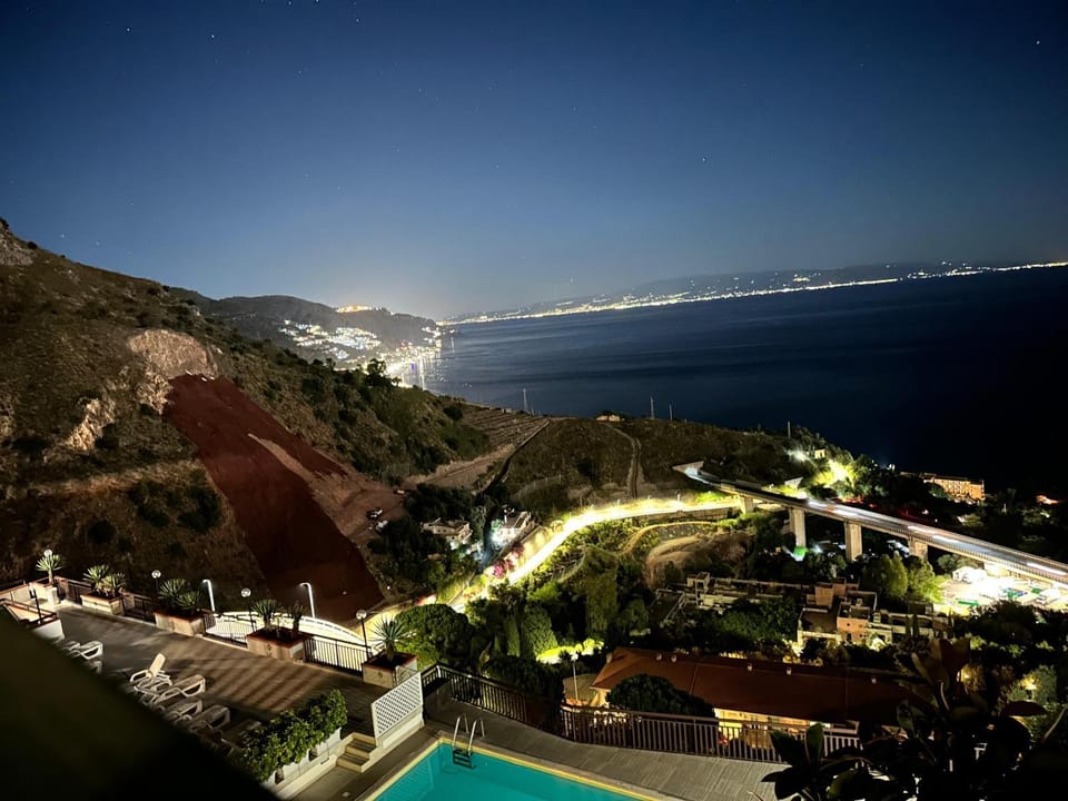 Night, Landmark view
