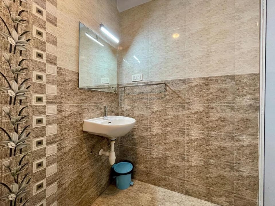 The wave house1BHKWi-Fi 5 min Beach Apartment in Benaulim