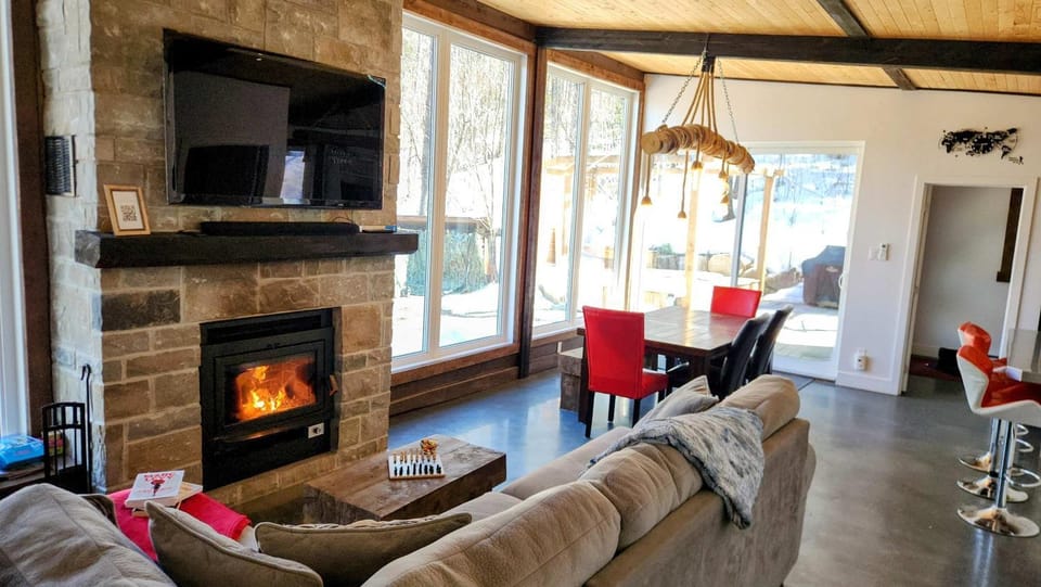 Oasis Nature - Spa Chalet in Saint-Alexis-des-Monts