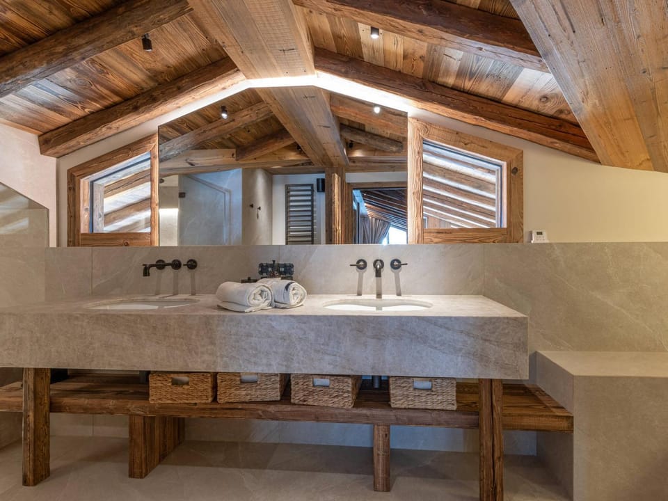 Luxueux appartement 6 pièces avec hammam, cheminée et parking à Val-d'Isère - FR-1-694-428 Apartment in Val dIsere