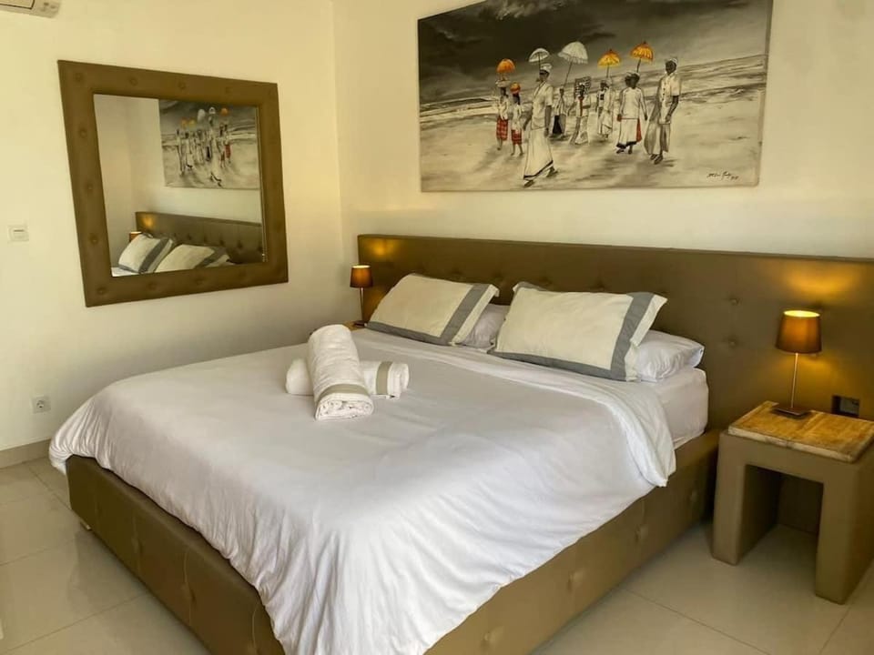 Luxury 3 BR Elegant intertior Perfect for group House in North Kuta