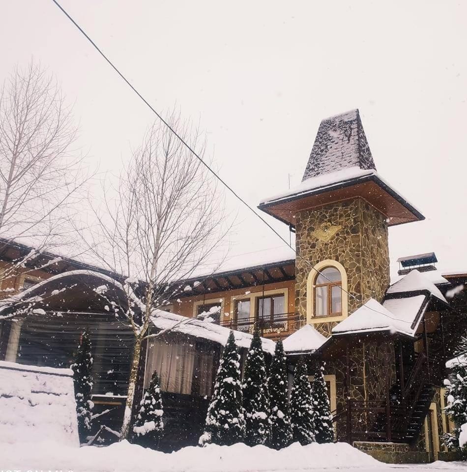 Property building, Day, Winter