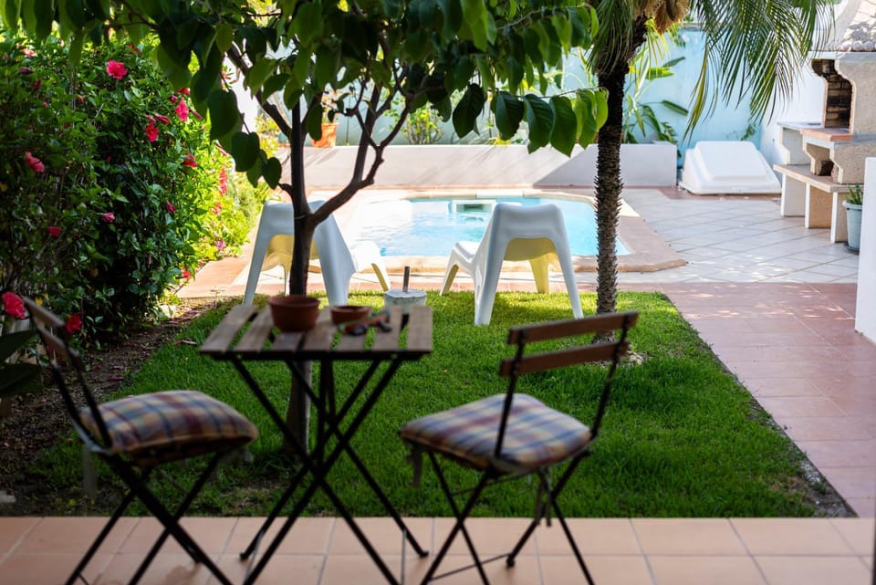 Property building, Patio, Garden, Garden view, Pool view, Swimming pool