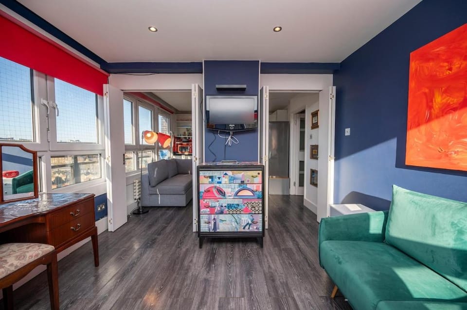 Stunning London View Apartment in London Borough of Southwark