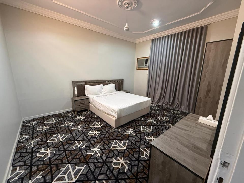 Bedroom, air conditioner