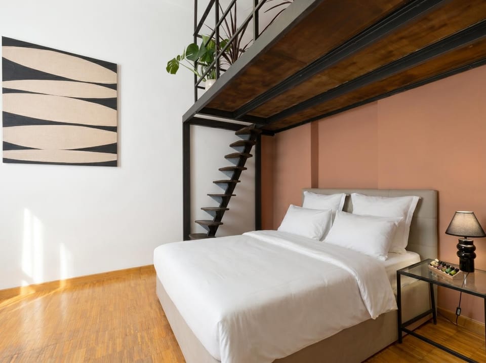 Urban Loft at Colosseum Apartment in Rome