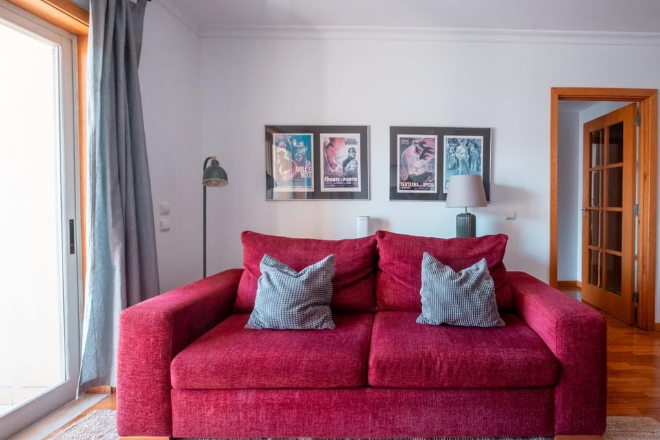 Living room, Seating area, pet friendly