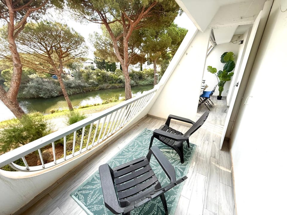 Patio, Spring, Day, Garden, View (from property/room), Balcony/Terrace, Garden view, internet, internet, internet, air conditioner, air conditioner