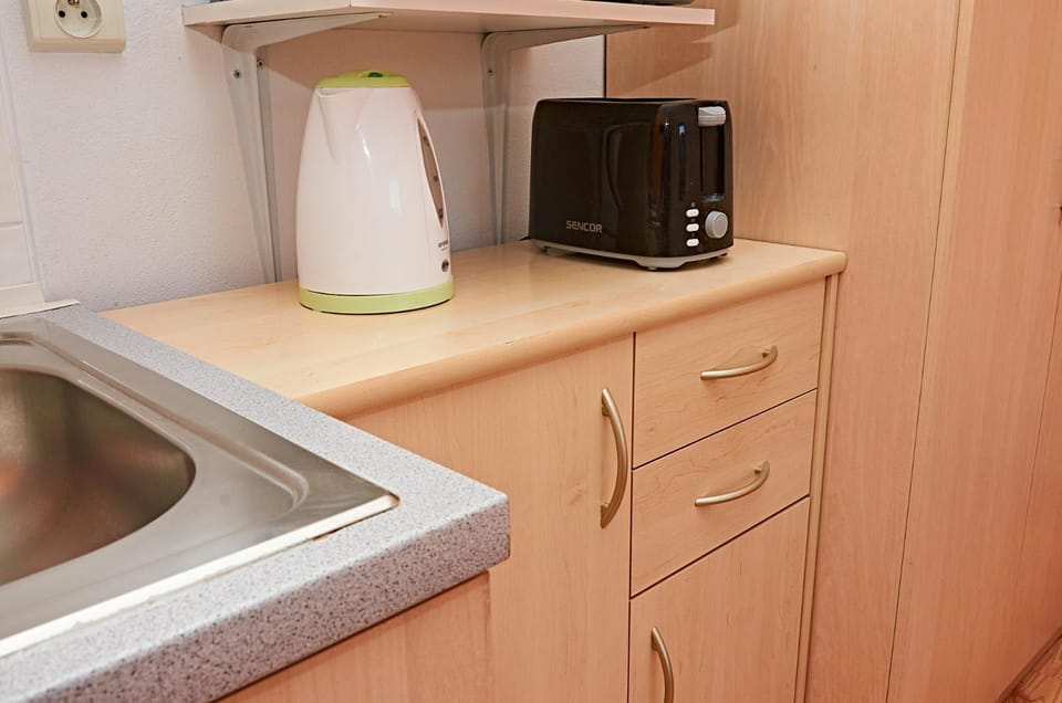 Coffee/tea facilities, Coffee/tea facilities, Kitchen or kitchenette, toaster, kitchen