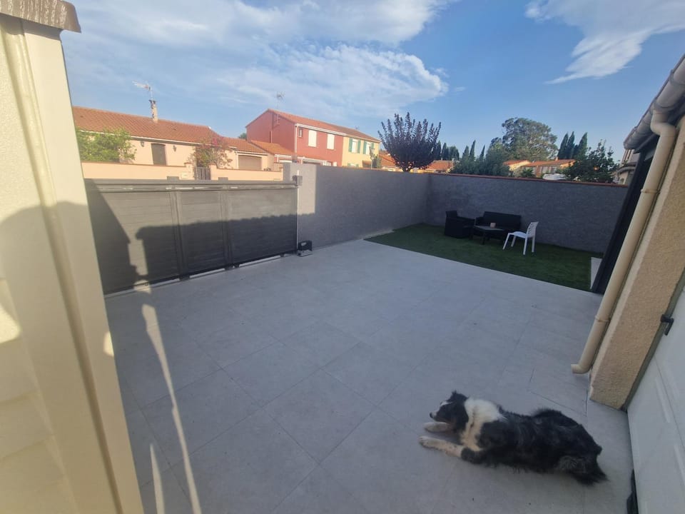 Villa 3 faces piscine climatisée Villa in Occitanie