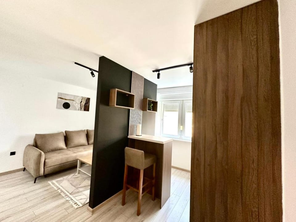 Communal lounge/ TV room, Kitchen or kitchenette, Living room, Seating area, Dining area, Evening entertainment, kitchen