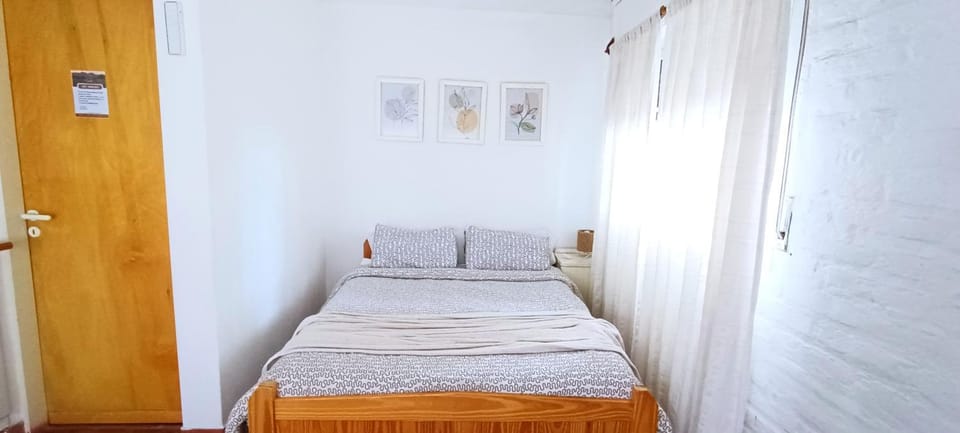 Tiny House Las Violetas en Villa Serrana La Gruta Chalet in Buenos Aires Province