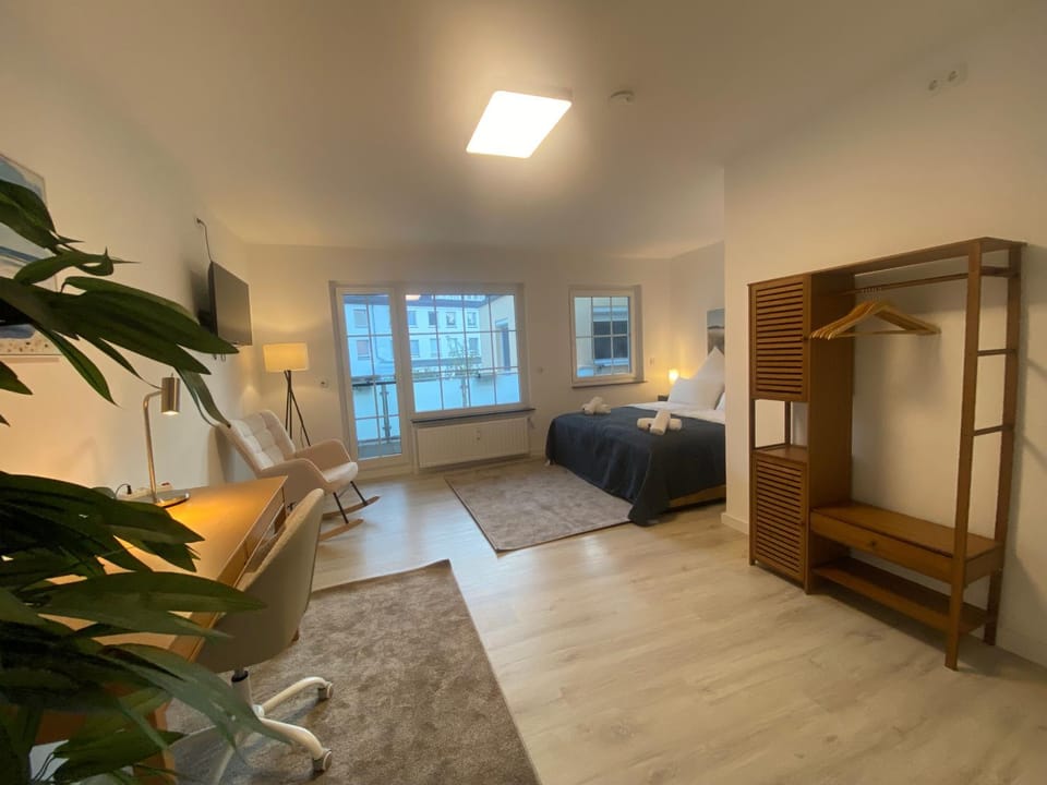 Bed, Photo of the whole room, Seating area, Bedroom