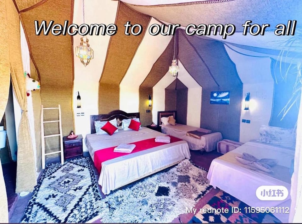 Bed, Seating area, Bedroom