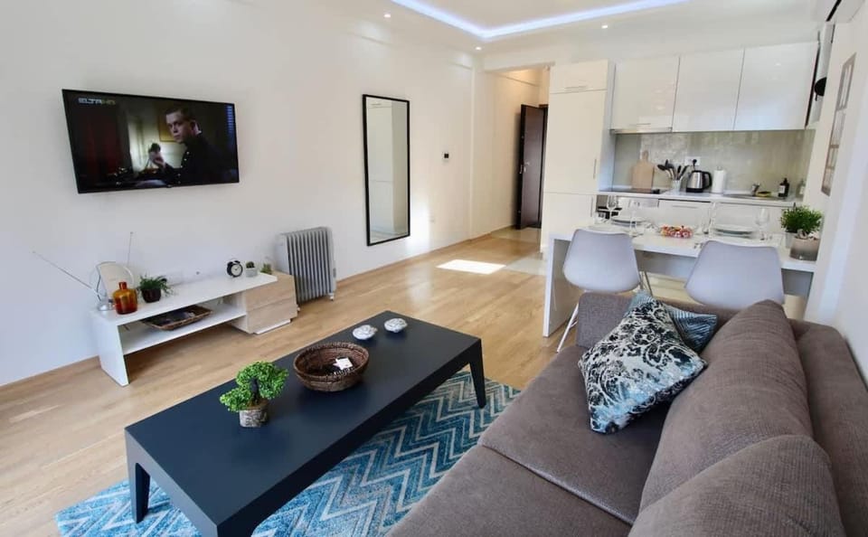 Seating area, kitchen