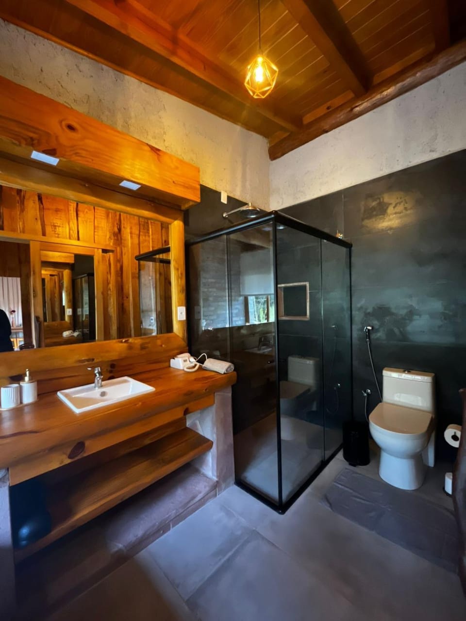 Bathroom, hair dryier, towels