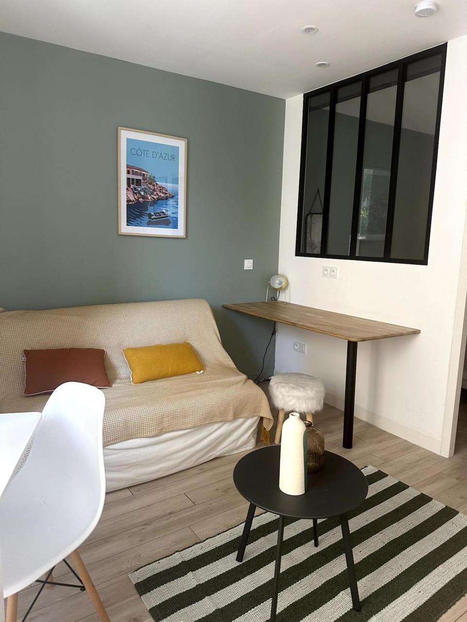 Living room, Seating area