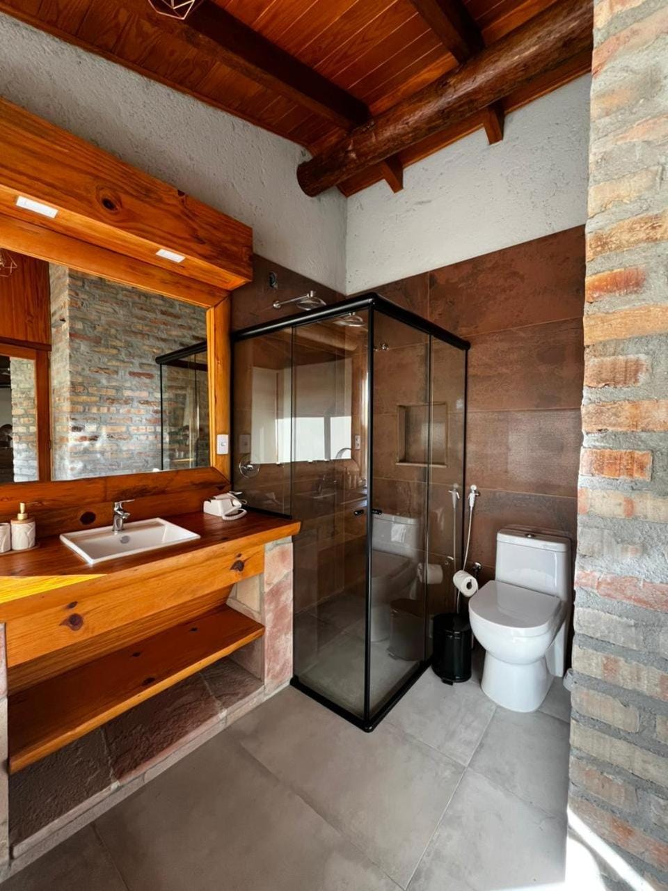 Shower, Bathroom, hair dryier, towels
