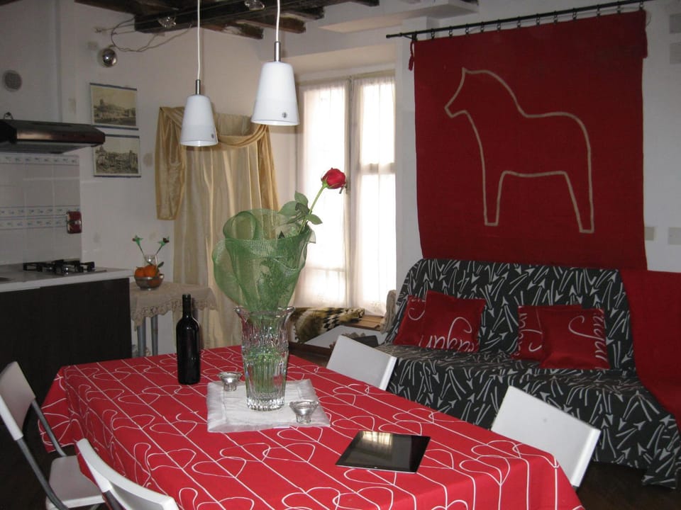 Day, Dining area, Alcoholic drinks
