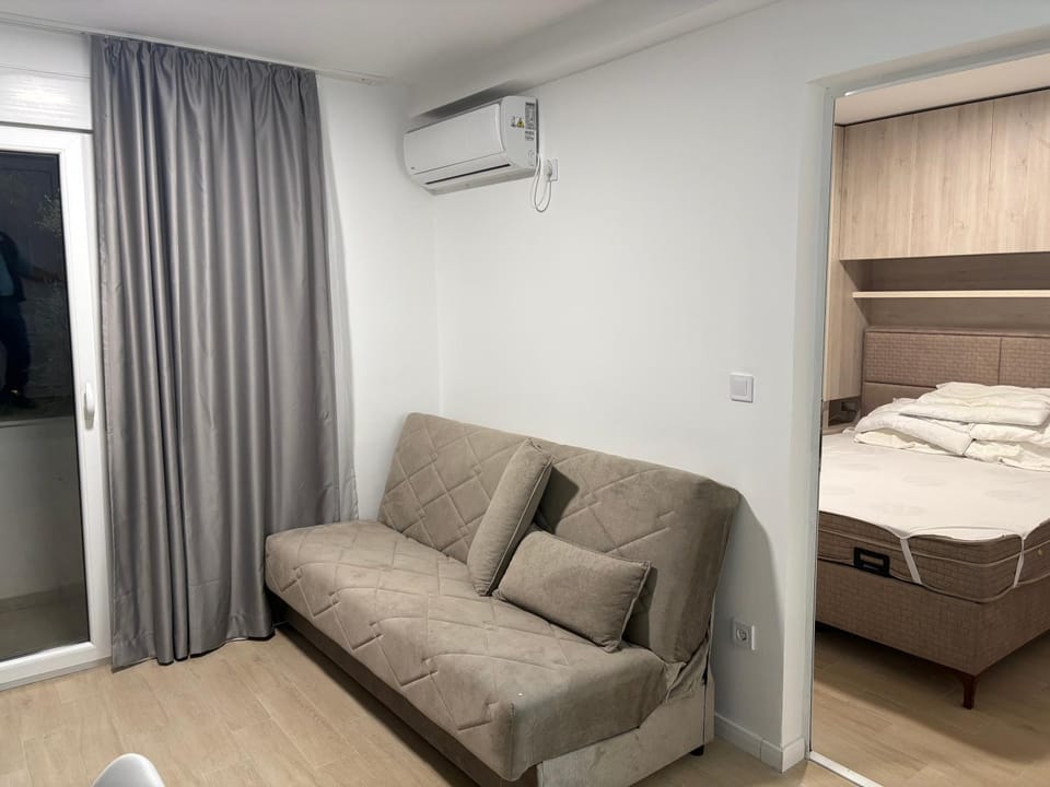 Njaro Del Mar AS Apartment in Budva Municipality