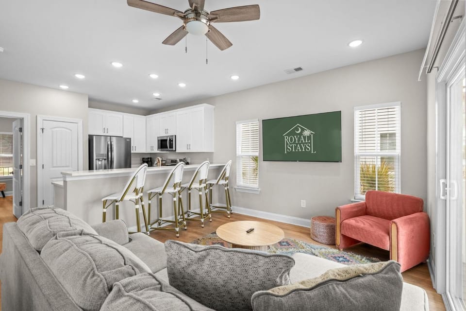 The Pink Panther-Ocean side-Pet Friendly House in Myrtle Beach