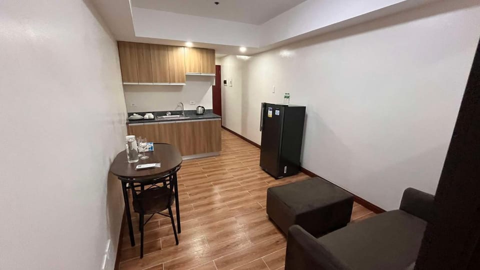 Bayport West Naia Residences Hotel in Pasay