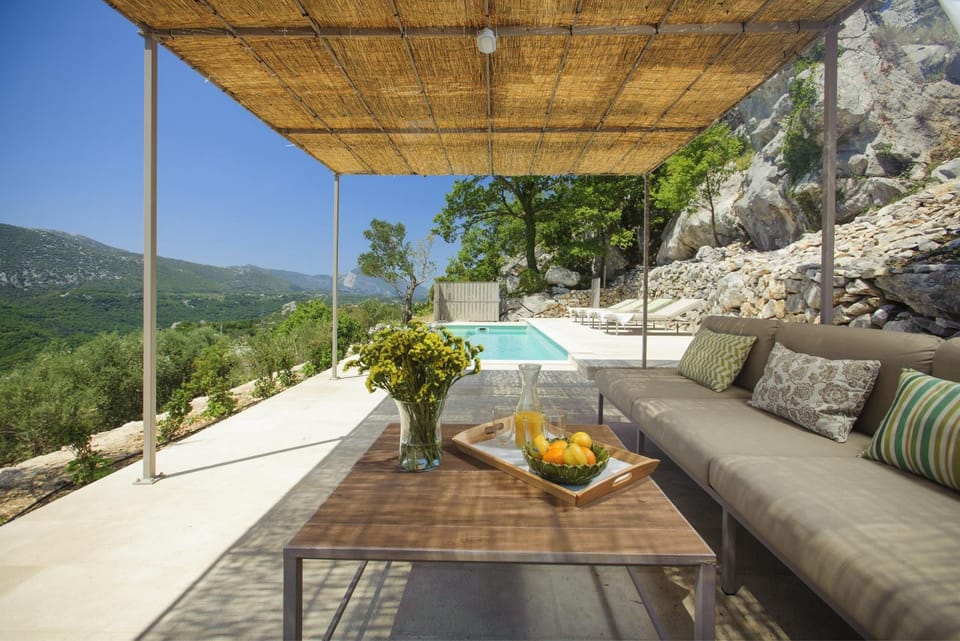 Balcony/Terrace, Swimming pool