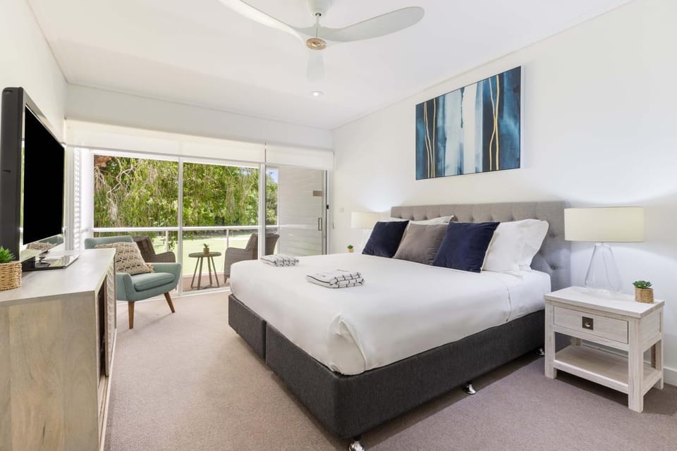 Mirage Resort Villa 130 with access to Sheraton Facilities Villa in Port Douglas