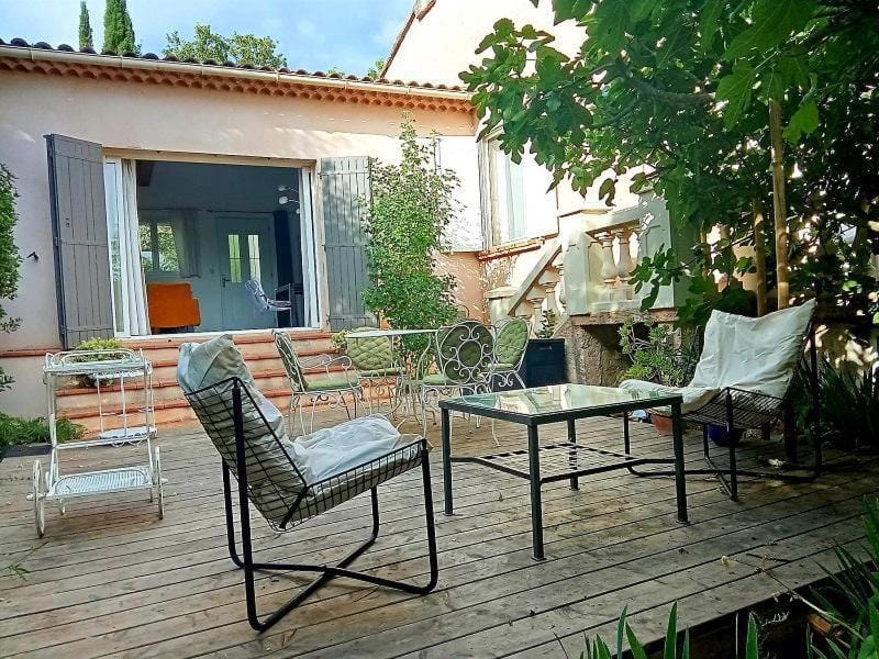 Sous le figuier, gîte avec piscine partagée House in Saint-Maximin-la-Sainte-Baume