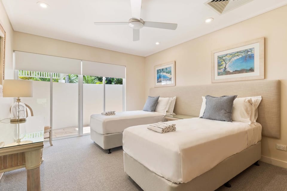 Mirage Resort Villa 136 with access to Sheraton Facilities Villa in Port Douglas
