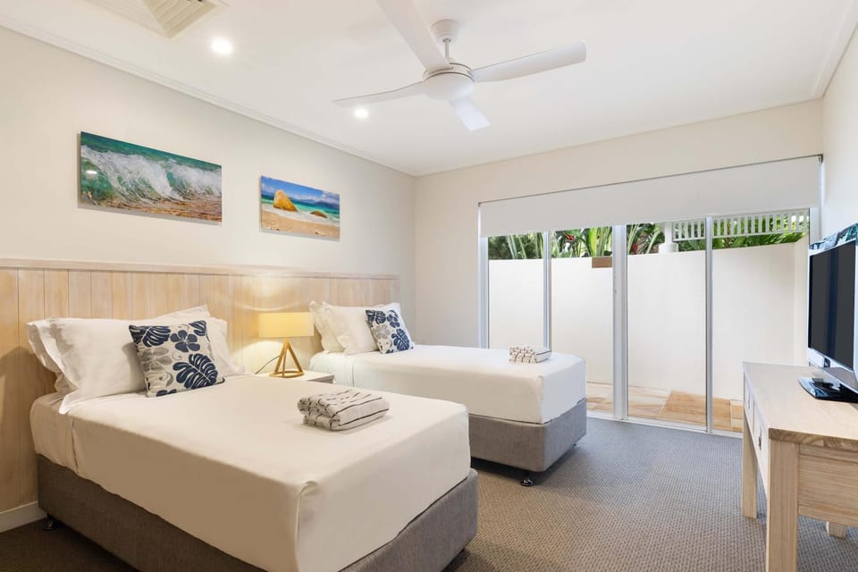 Mirage Resort Villa 179 with access to Sheraton Facilities Villa in Port Douglas
