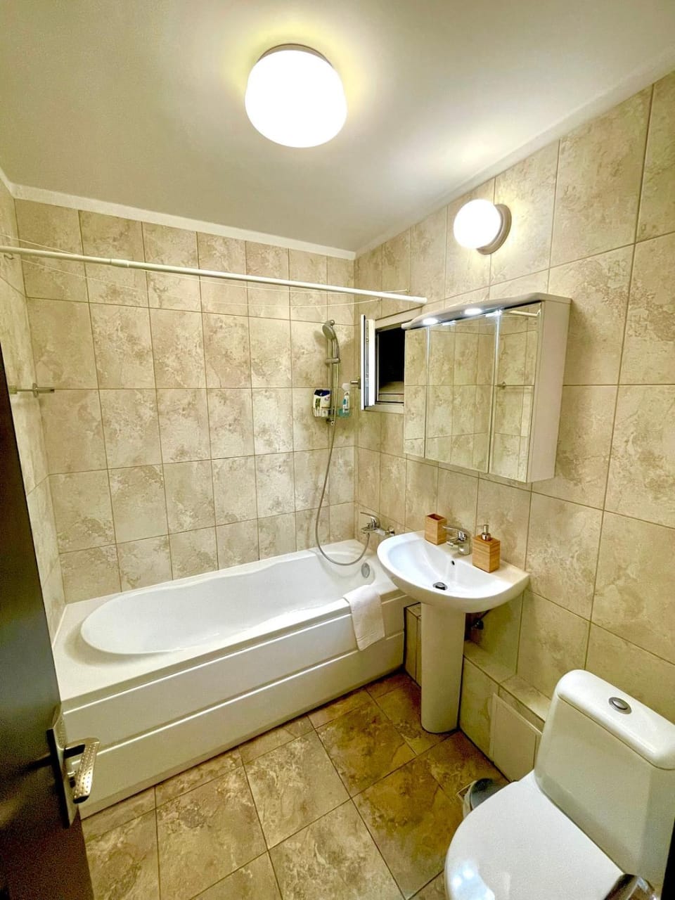 Shower, Toilet, Bathroom, Bath