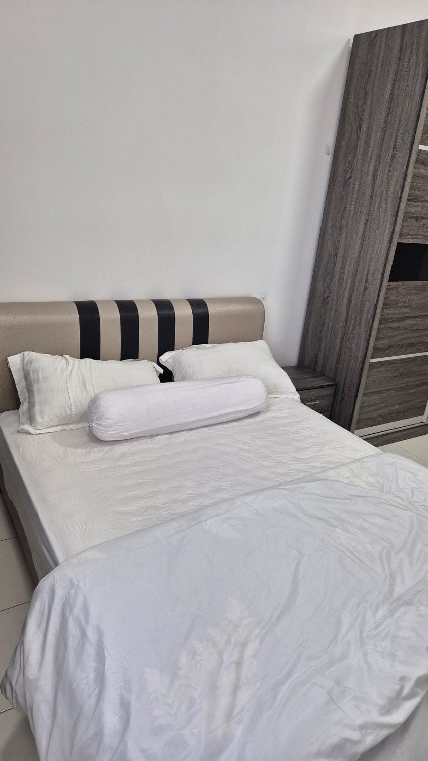 Hide-out Apartment in George Town