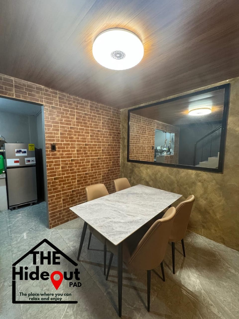 The Hideout Pad House in Angeles