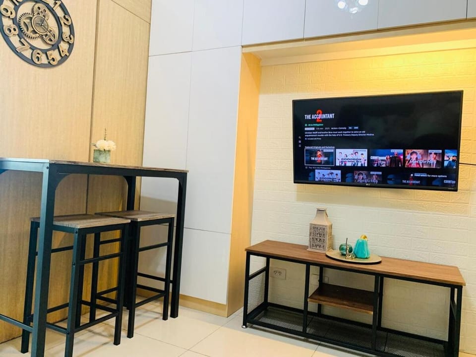 Cozy 1 BR 8 mins away SM north Apartment in Quezon City