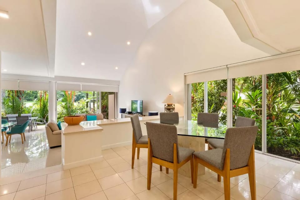 Mirage Resort Villa 446 Villa in Port Douglas